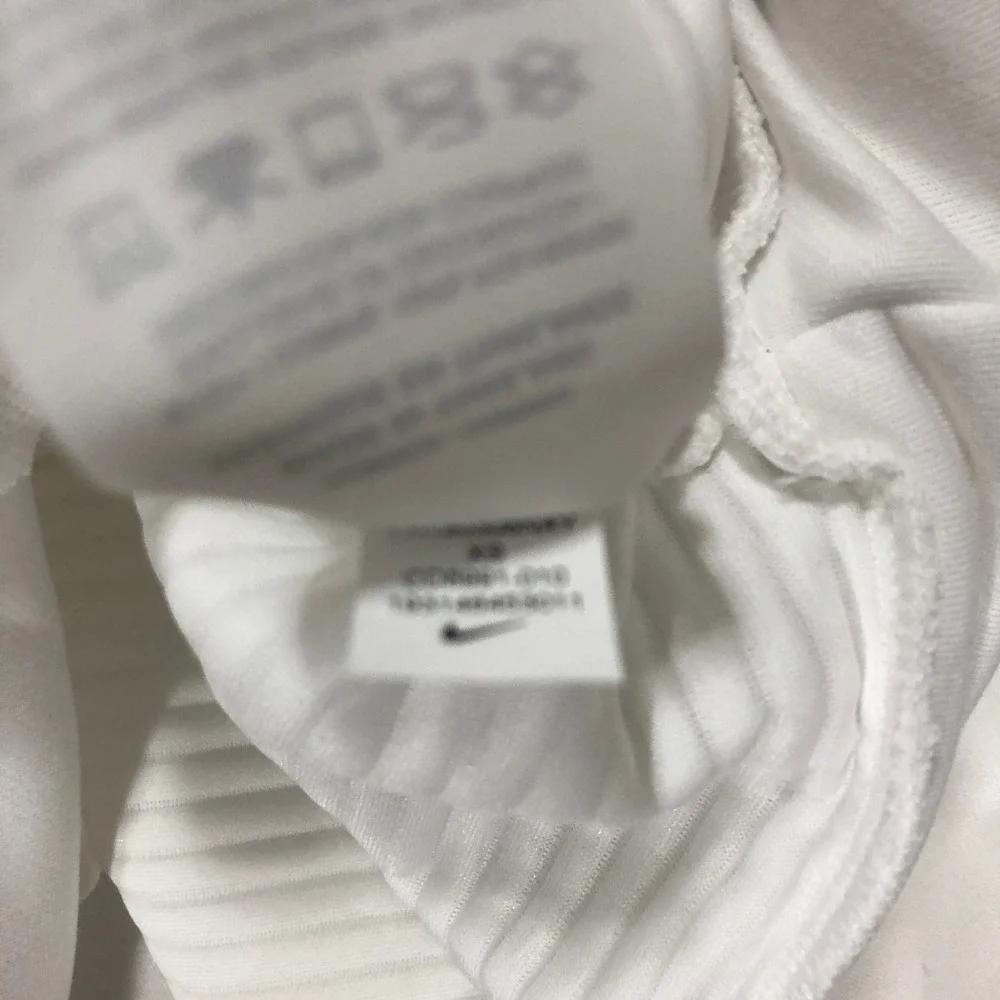 Nike Dri-FIT Pullover Sweatshirt Women's XS White Long Sleeve Just‎ Do It